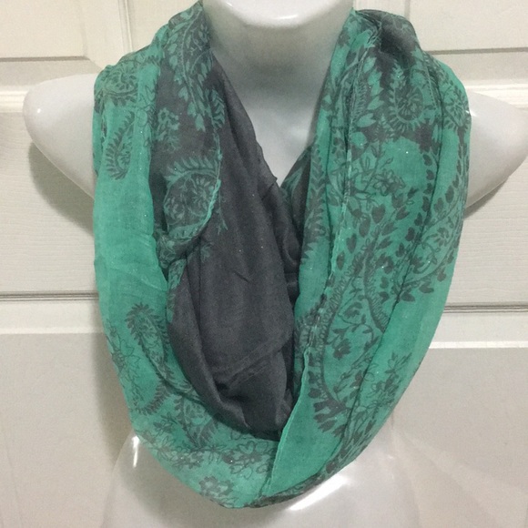 Accessories - Infinity Scarf
